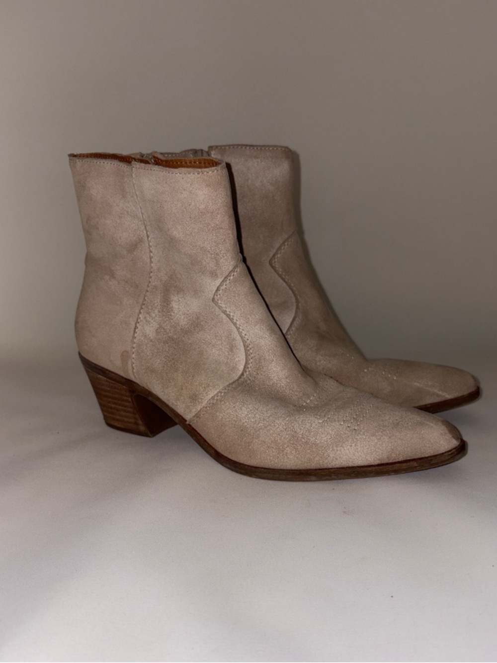 Lucky Brand Taupe Suede Western Ankle Boots